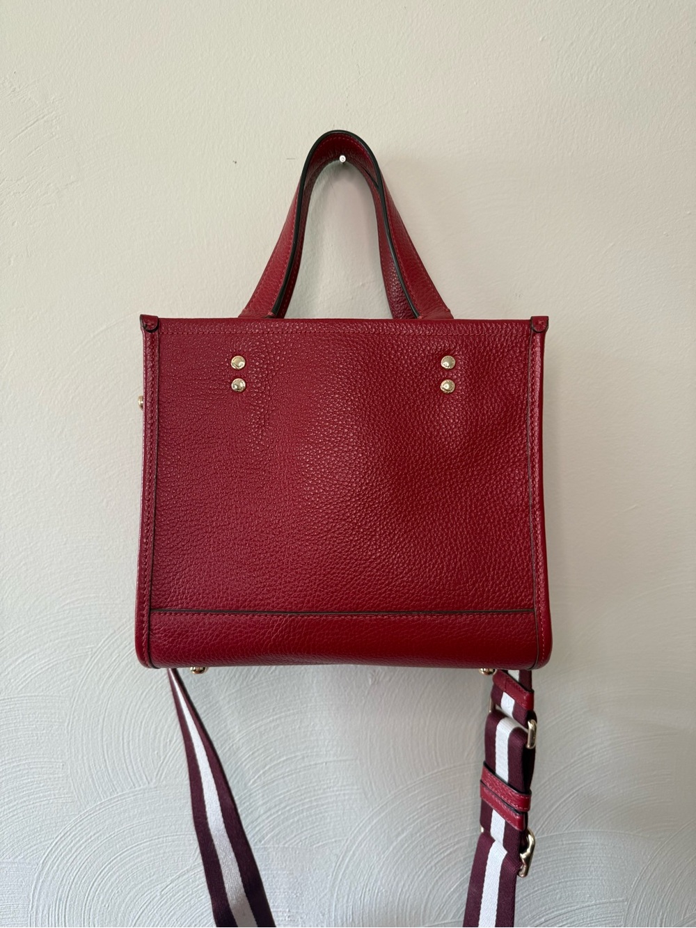 Ruby Red Coach DEMPSEY TOTE 22 w/ Coach Patch & Heart Charm ♥️ - Picture 3 of 8